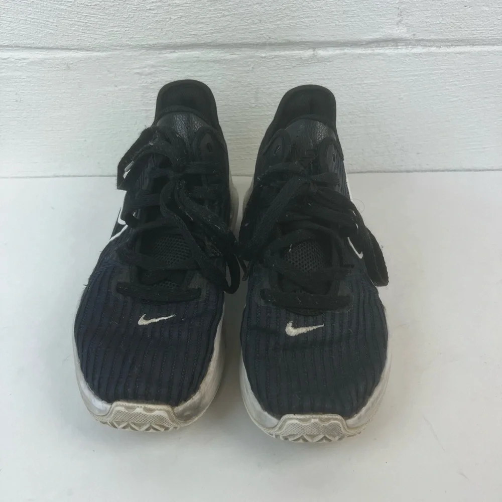 Nike LeBron Witness 6 Athletic Shoes, 6Y